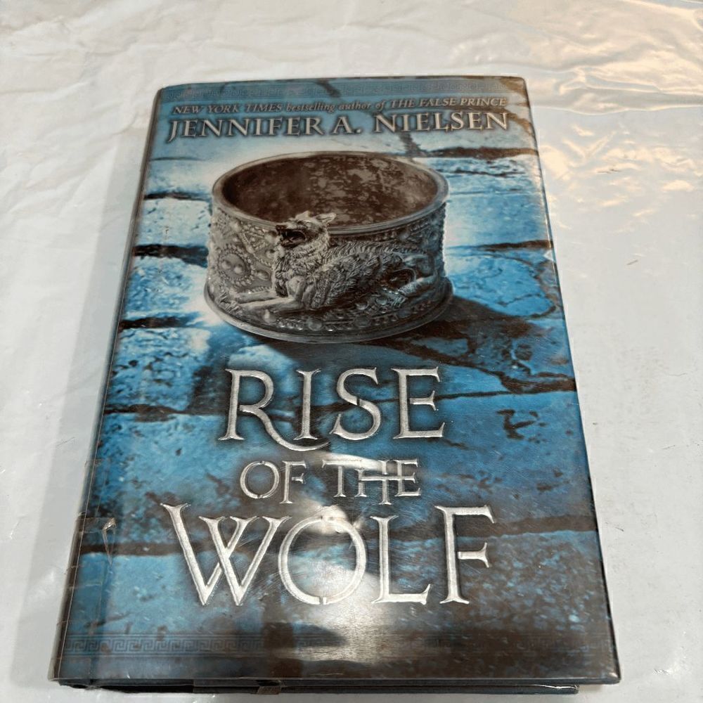 Rise of the Wolf (Mark of the Thief #2) Jennifer A. Nielsen Hardback 1st Edition